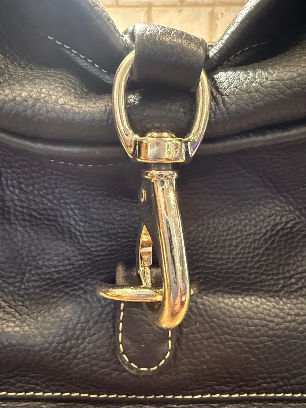 Dooney & Bourke classic dooney